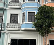 Bán cắt lỗ sâu để trả ngân hàng shop vin phú quốc, 12.5 tỷ, 128.7m2, mặt đường to trung tâm