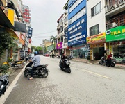 Hiếm nhà đẹp 5 tầng mặt đường Chiến Thắng, 32m2, mặt tiền 3.6m, 2 thoáng, vị trí đẹp, kinh doanh tốt