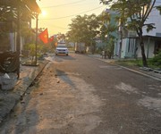 Đất mt ban ban 11, 100m2, đường 5.5m, khu dân cư tốt, giá 4.2 tỷ