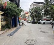 Bán nhà 4 tầng 85,2m2 thực tế hơn 90m, 3 mặt thoáng tại ngõ 111 Lâm Hạ. Đường 20m