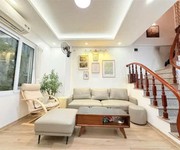 Bán nhà đẹp - vị trí đắc địa tại ngõ 288 hoàng mai   giá 6x tỷ