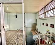 Mặt tiền phó đức chính   ngang gần 5m   xe hơi vào nhà   tầm 10 tỷ