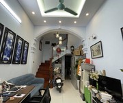 Bán nhà phố văn cao, ba đình, gần ô tô, khu vực dân trí cao, yên tĩnh, 32m, 5 tầng, 8 tỷ