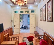 Bán nhà hoàng mai 30m2. 4 tầng. mặt tiền 3.4m. giá 8.2 tỷ hoàng mai hà nội