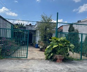 Bán siêu phẩm nhà và đất mặt tiền đường nhựa đẹp