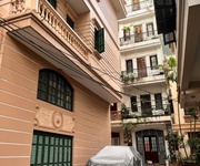 Bán nhà trần quốc hoàn, phân lô ô tô tránh, 60m2, mặt tiền đẹp, chỉ 23 tỷ