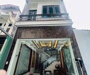 Bán nhà 4 tầng ngõ đường Trần Hưng Đạo, ph Ngọc Châu, TP HD, 60m2, mt 4m, 4 ngủ, sân