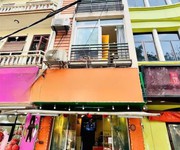 Bán nhà ngõ 54 nguyễn chí thanh, dt 33m2, xd 4 tầng, mt 4m, thoáng sau, tiện kd. giá 11.2 tỷ.