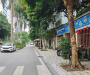 Bán gấp Biệt Thự Vườn Đào, 236m2 MT15m 122 tỷ