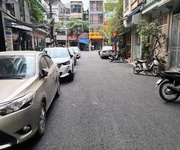 Nhỉnh 6.x tỷ hoàng mai 30m 5 tầng 6 ngủ  - nhà mới koong về ở ngay - ô tô cách 20 mét- gần trường