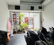 quận 7 - hẻm xe hơi sát nhà - gần mặt tiền - 5 tầng - hoàn công đủ - 8pn tiện làm chdv - đang có