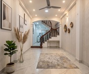 Bán nhà tây hồ - 60m2 x 5 tầng - ô tô đỗ cửa - lô góc - 2 phút ra hồ - ở sướng - giá chỉ: 15.9 tỷ