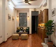 Bán nhà lạc long quân, tây hồ- 60m2 x 5 tầng - 7 chỗ đỗ cửa- lô góc - 10m ra hồ - ở thích - giá