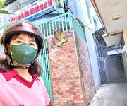 Bán nhà dt hơn 66m2 chỉ 5 đồng 8- đ.nguyễn khoái- giao thương giữa tôn thất thuyêt- bến vân đồn-