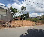 Bán đất 2 mặt tiền   vị trí đẹp gần chợ hoàng gia   tiềm năng đầu tư cao