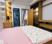 Nhà đẹp   5 tầng   ngõ gần phố   ở ngay  nhỉnh 8 tỷ giá tốt