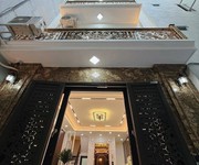 Bán nhà phố kim mã, ba đình, 6 tầng thang máy, ngay gần phố, hai thoáng, 36m, 11.3 tỷ.