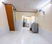 2 Bán nhà trung tâm q4 sát q1, thành phố hcm.