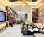 Một căn duy nhất lạc long quân lô góc , thang máy ở ngay 58m 6tầng 15.2tỷ