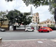 Bán nhà mặt tiền đ. võ thị sáu, quận 3 - 94m2 - chỉ 23t - ngay vòng xoay dân chủ quận 1 lh giang