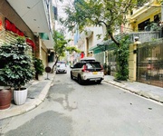 Vừa đẹp vừa hiếm nhất khu thái hà phân lô ô tô tránh vỉa hè kinh doanh, giá 29.6 tỷ.