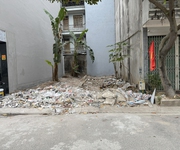 Bán 62m2 Đất TĐC Giang Biên: Đối Diện Vườn Hoa, View Thoáng Trọn Đời - Mặt Tiền Rộng - Đường 3 Ô Tô