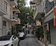 Bán nhà phố trần quang diệu, đống đa, xây mới, sẵn nội thất, ô tô đỗ gần, 42m, 11 tỷ