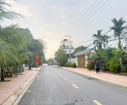 Bán kho sát mặt đường QL13 - sẵn điện 3 pha - DT   13 X21  269M ngay cổng chào Bình Dương