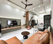 Bán nhà đường lã  xuân oai, q9, thủ đức, tp hcm. dt  50m2, 4 tầng, sổ hồng. giá  6.55 tỷ -