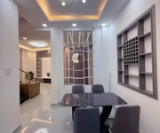 Ccg chỉ 3,4 tỷ nhà đẹp trung tâm thị trấn hóc môn