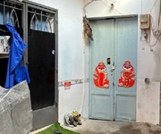 Bán đất tặng nhà c4 - 60m2 - dương quãng hàm - khu vip gò vấp - phù hợp đầu tư giữ tiền - sẵn hđ