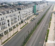 Chính chủ bán lk louis city đại mỗ, nam từ  liêm. dt 105m x 5,5 tầng, sđcc. giá 30,5 tỷ.  lh: