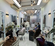 Sang nhượng salon tóc   83 ngõ thái thịnh 1   đang hoạt động ổn định