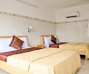 Bán khách sạn Nha Trang 24 ty 300 tr dt 107m