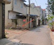 Bán đất giang biên   30m    ngõ ô tô  thông   gần cầu đuống   4,5 tỷ
