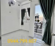 Nhà 3 tầng - thích hợp cho khách nhỏ tiền - căn góc 2mt - htp -nhĩnh 2tỷ