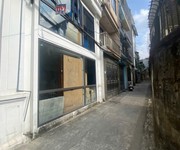 Gia thượng   69m  đất đẹp   ô tô vào tận đất   long biên