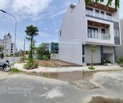 Cắt lỗ chính chủ bán mảnh đất lô góc 2 mặt thoáng.100m2.mt 5 mét.full thổ cư.t