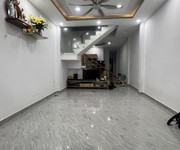 Bán nhà 2 tầng dĩ an,shr thổ cư,đường ô tô, gần chợ dĩ an 1