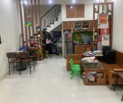 Bán nhà 43m2 3tầng giá hơn 5 tỷ ô tô đỗ cửa tiện ích bạt ngàn