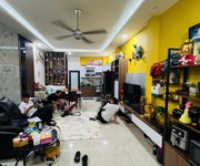 Bán 50m - 5 Tầng - 4.5m.Mặt Tiền.  Đường Cầu Giấy