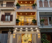 Nhỉnh 10 tỷ- quận 7- gần ngã 4 phú thuận- nhà mới 4 tầng- dt 60m2- mặt tiền đường xe tải