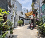 Chỉ 2tỷ7 đang vay bank 1tỷ 4 gần chợ bình thành hẻm 6m xe hơi ngủ nhà 60m2 -3 tầng