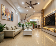 Chính chủ Cần tiền bán nhà gấp tại 92 Nguyễn Khánh Toàn hơn 10 tỷ