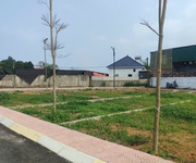 2 Chậm 1 nhip mất ngay lô đất đẹp.