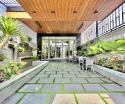 Nhà có sân vườn rộng, 143m2, cạnh phú mỹ hưng, chỉ hơn 7 tỷ, đầy đủ nội thất