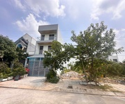 Bán lô đất đẹp kđt đông tăng long quận 9 - 100m2 - đường 10m có lề - chỉ 8 tỷ