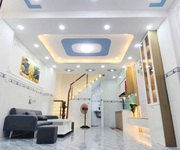 4.89 tỷ nhà 1 lầu nở hậu ngay chợ ba đình p10q8  p.chánh hưng  full nội thất