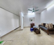 Bán tập thể quỳnh mai 85 tầng 1 kinh doanh, oto làm văn phòng chỉ nhỉnh 4 tỷ