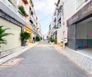 Tt nhà bè- đ.nhựa 8m- gara ôtô- 80m2 4tầng- hoan công đầy đủ- chỉ 8.1ty